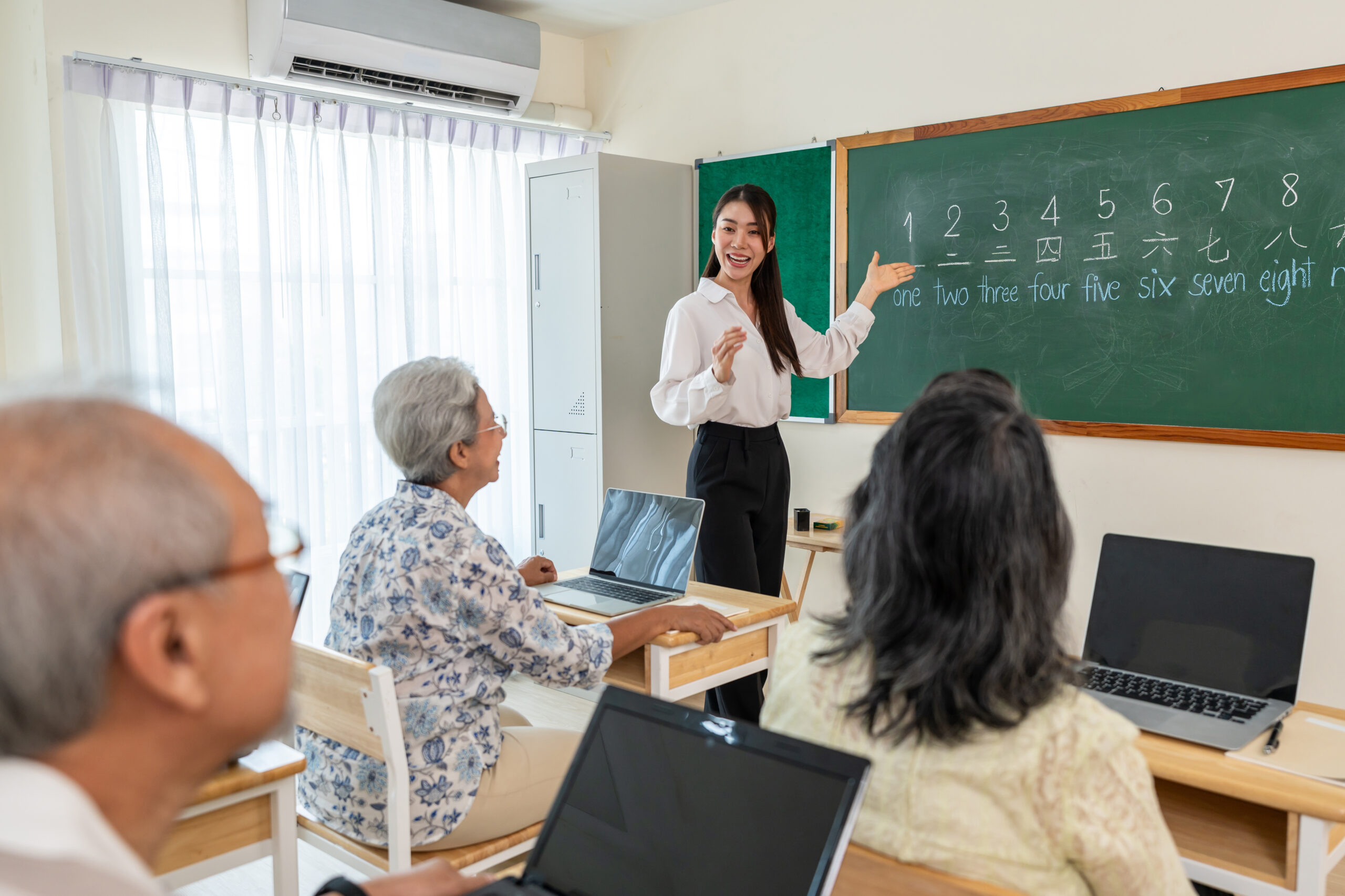 TAE40122 - a young Asian, female trainer and assessor