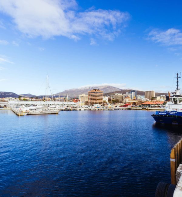Hobart TAE40122 Course provider